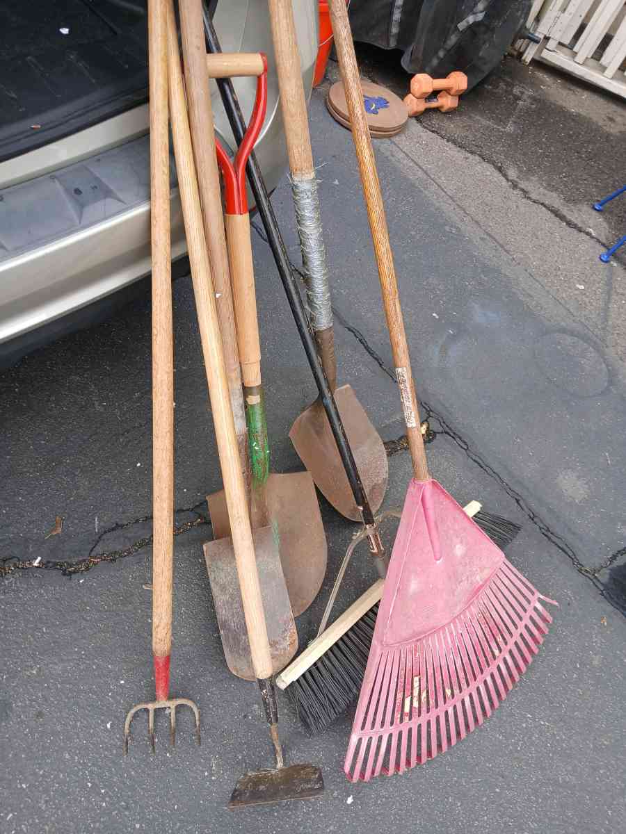 Garden Tools - Placentia, California - FleaMarketBay