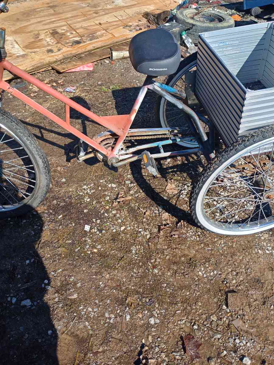 26 inch 3 wheel bike - Ripley, Ohio - FleaMarketBay