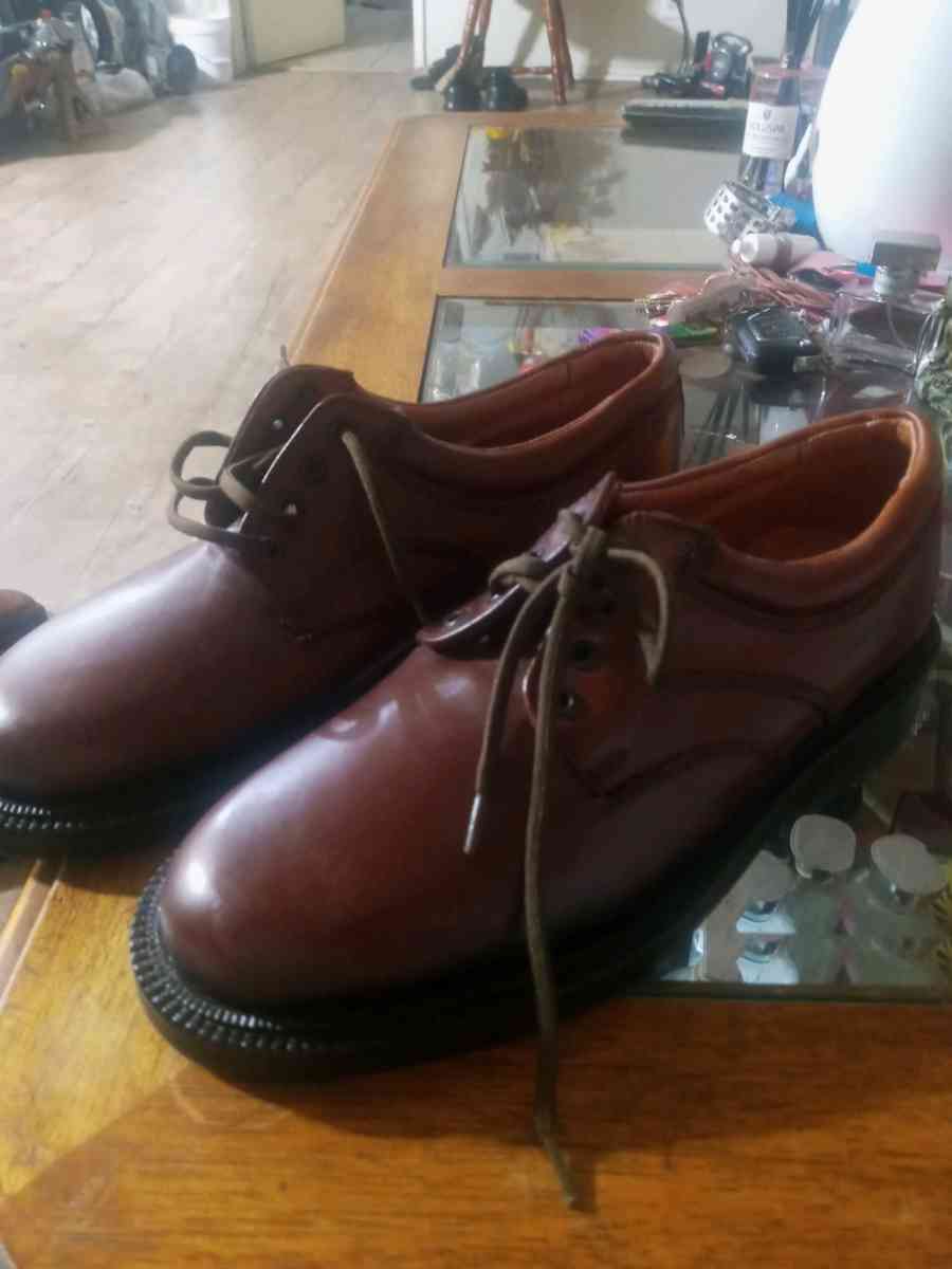 zapatos de cuero de hombre talla 6 - Bell, California - FleaMarketBay