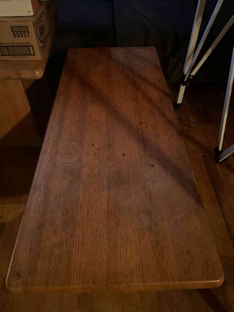 wooden coffee table and end table - Ector, Texas - FleaMarketBay
