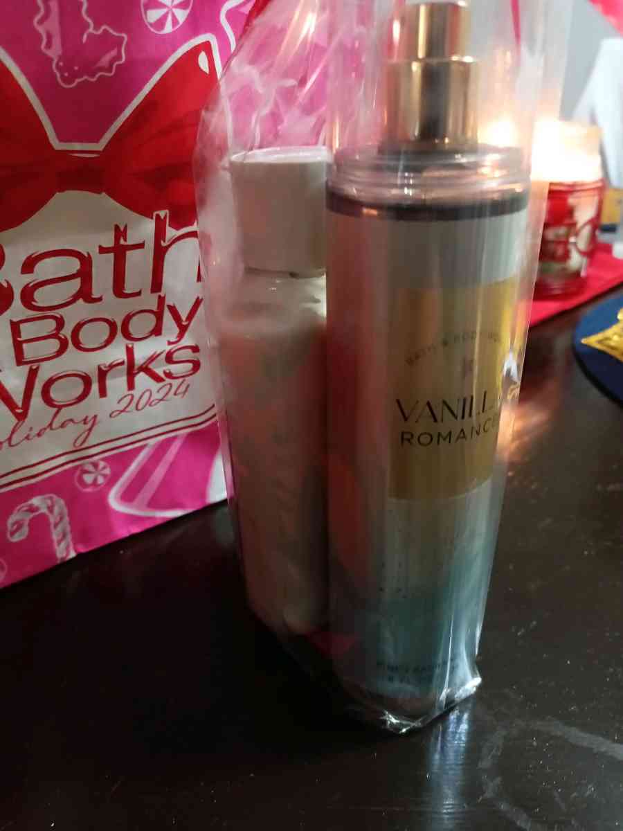 BATH AND BODY WORKS SET OF 2 - Rochester, New York - FleaMarketBay