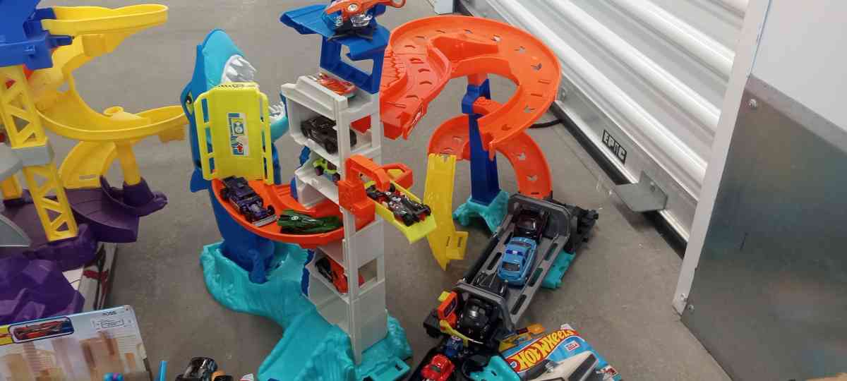 the great collection of toys cars and trucks truckings - Atherton, California - FleaMarketBay