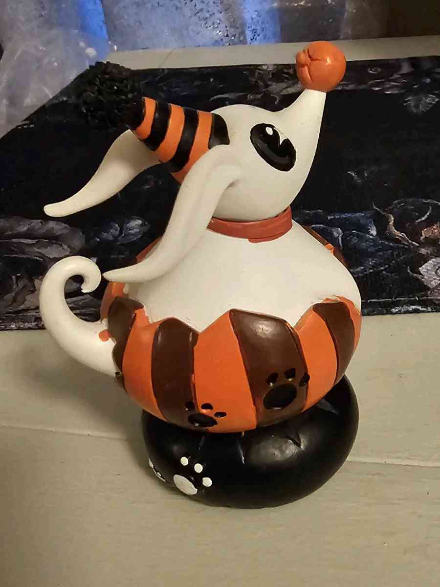 Miss Mindy Disney Nightmare Before Christmas Zero Figurine - Peachtree City, Georgia - FleaMarketBay