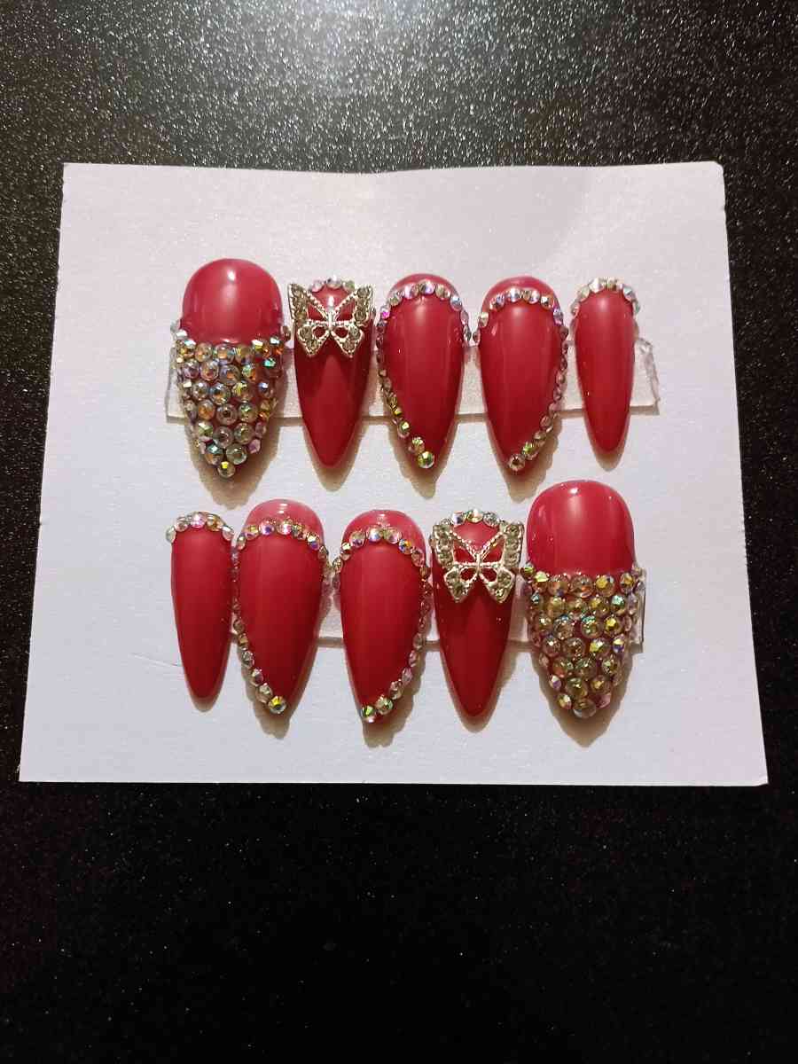 Custom Stilleto Gem Press On Nails - New Britain, Connecticut - FleaMarketBay