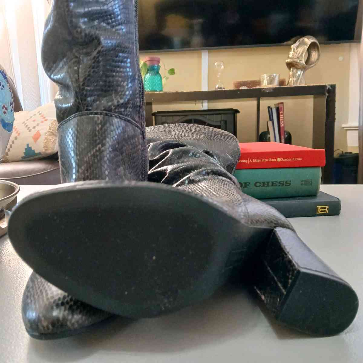 Seven Dials Knee High Boots for Women Size 8 point 5 - Indianapolis, Indiana - FleaMarketBay