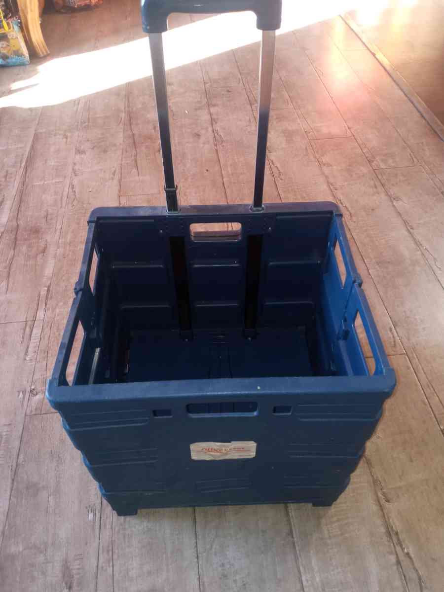 caja de plastico para cargar cosas - Bell, California - FleaMarketBay