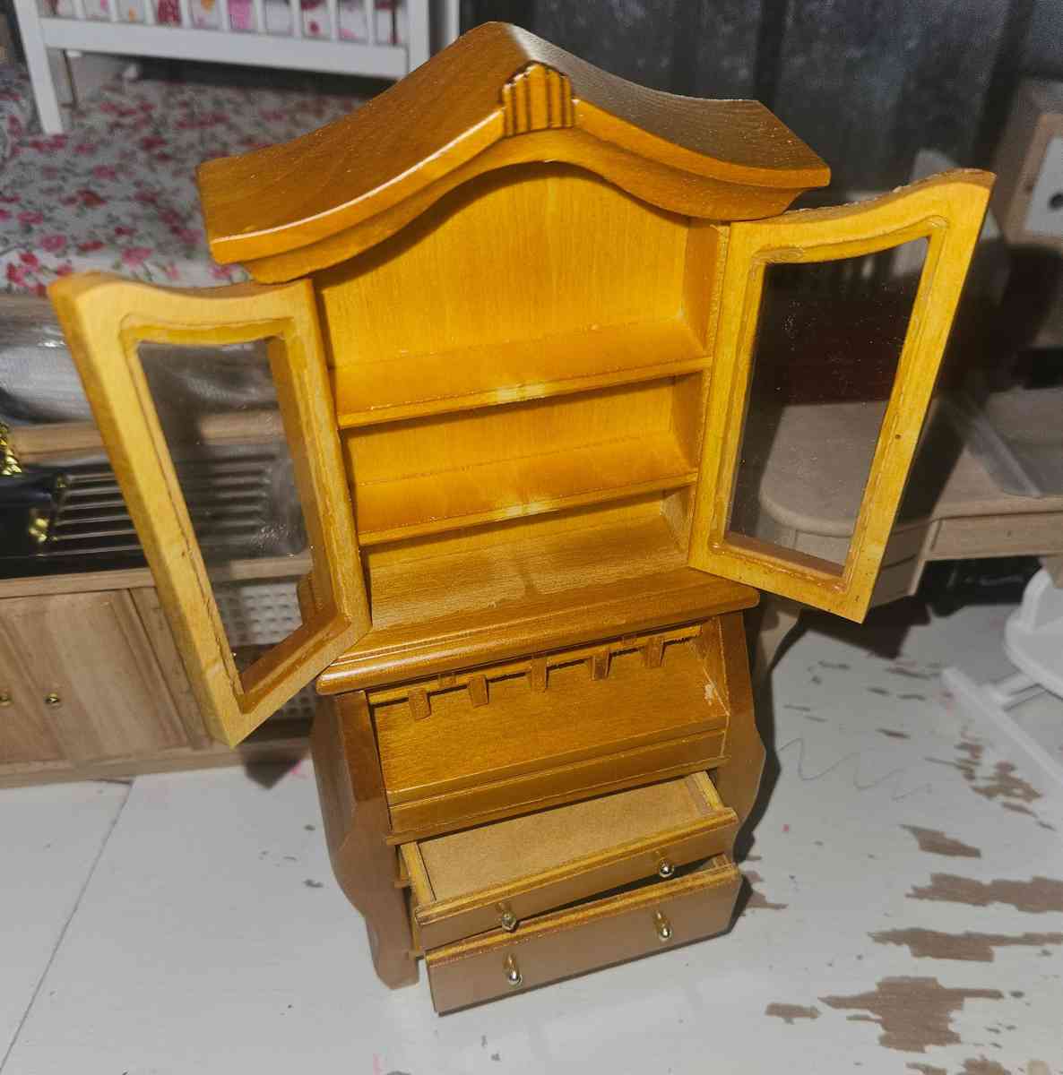 Dollhouse Furnitings NEW - Rochester, New Hampshire - FleaMarketBay