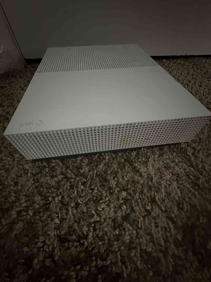 xbox one s - San Angelo, Texas - FleaMarketBay