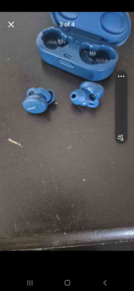 Bose sport earbuds - Hannibal, Missouri