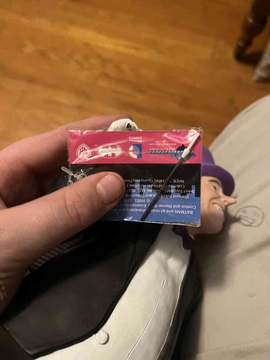 Batman collectible pigi bank penquin - Youngstown, Ohio - FleaMarketBay