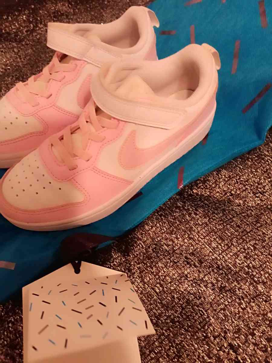 NEW PUMA AND  NIKE  LIKE NEW - Rochester, New York - FleaMarketBay