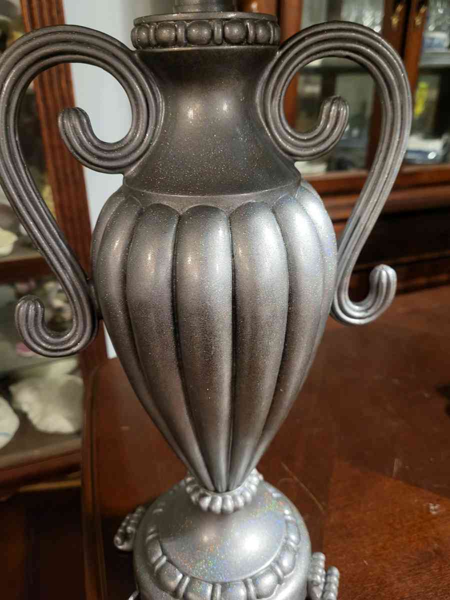 Sparkly silver lamp - Morrilton, Arkansas