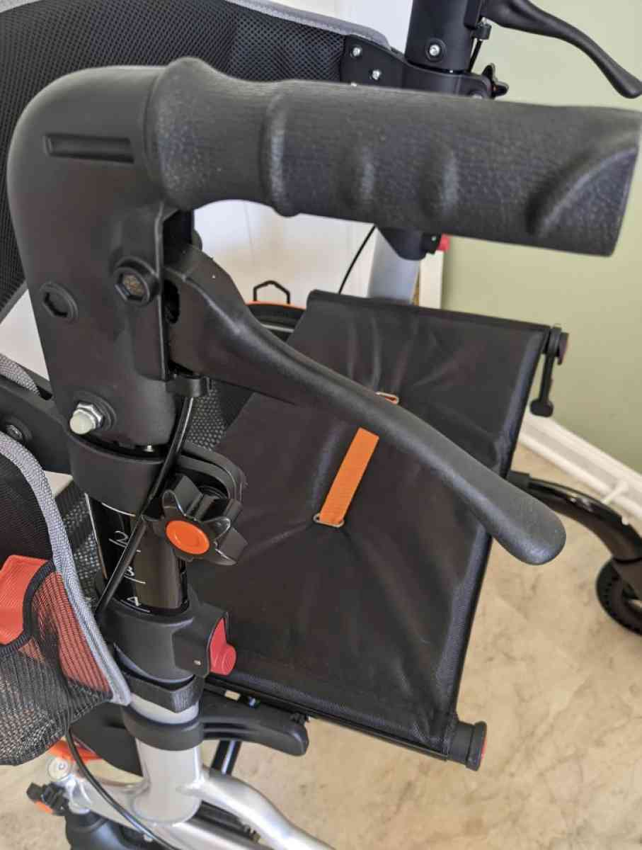 All terrain Rollator Walker Foldable Seat Light - New York, New York - FleaMarketBay