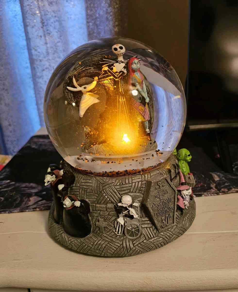 xxl water globe - Peachtree City, Georgia - FleaMarketBay