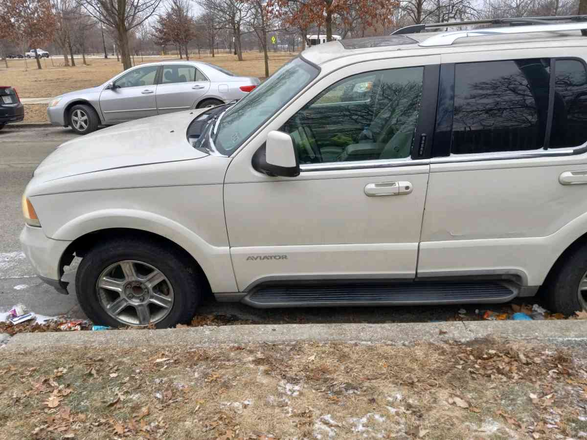 2003 Lincoln Aviator - Chicago, Illinois - FleaMarketBay