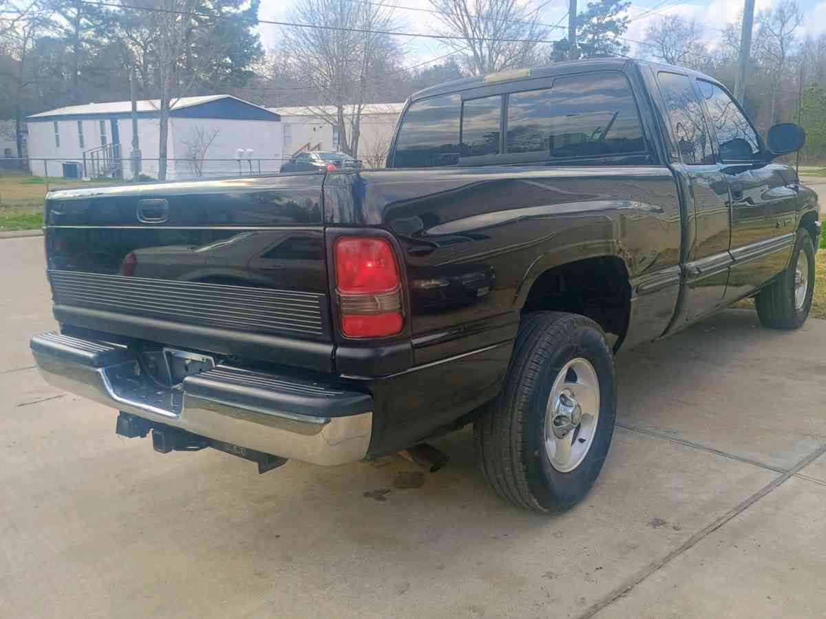 Dodge ram - Conroe, Texas - FleaMarketBay