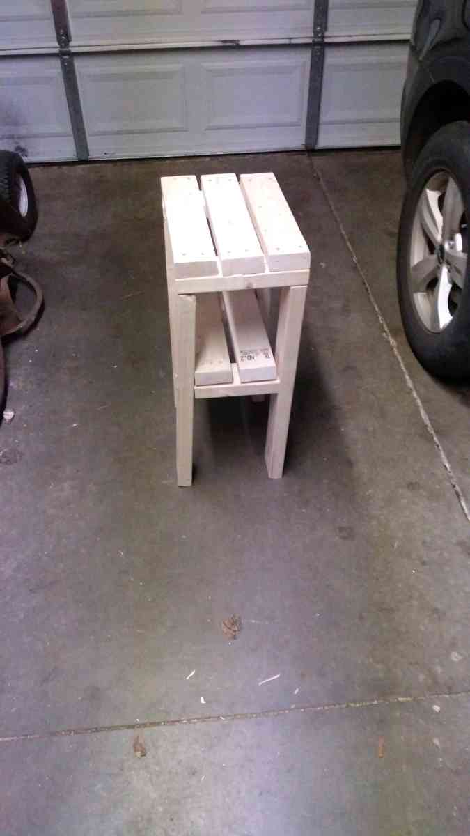 small side Table solid wood - Greenville, South Carolina - FleaMarketBay