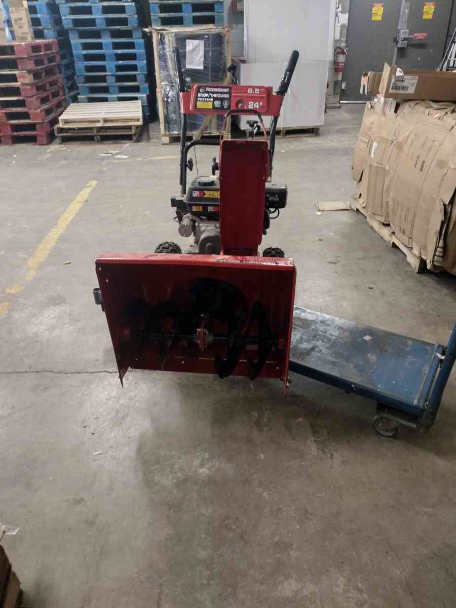 Snow Blower - Newport News, Virginia - FleaMarketBay