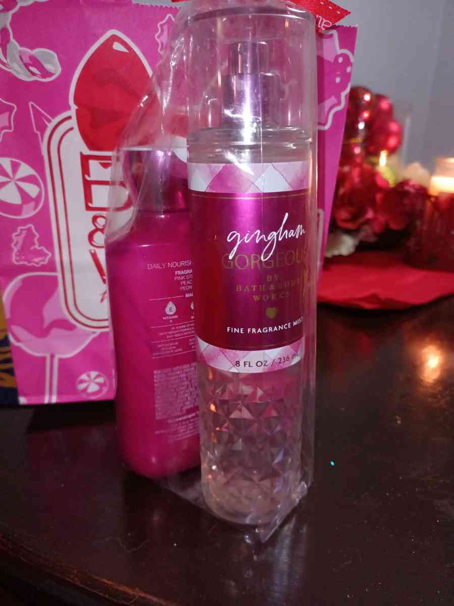 BATH AND BODY WORKS SET OF 2 - Rochester, New York - FleaMarketBay