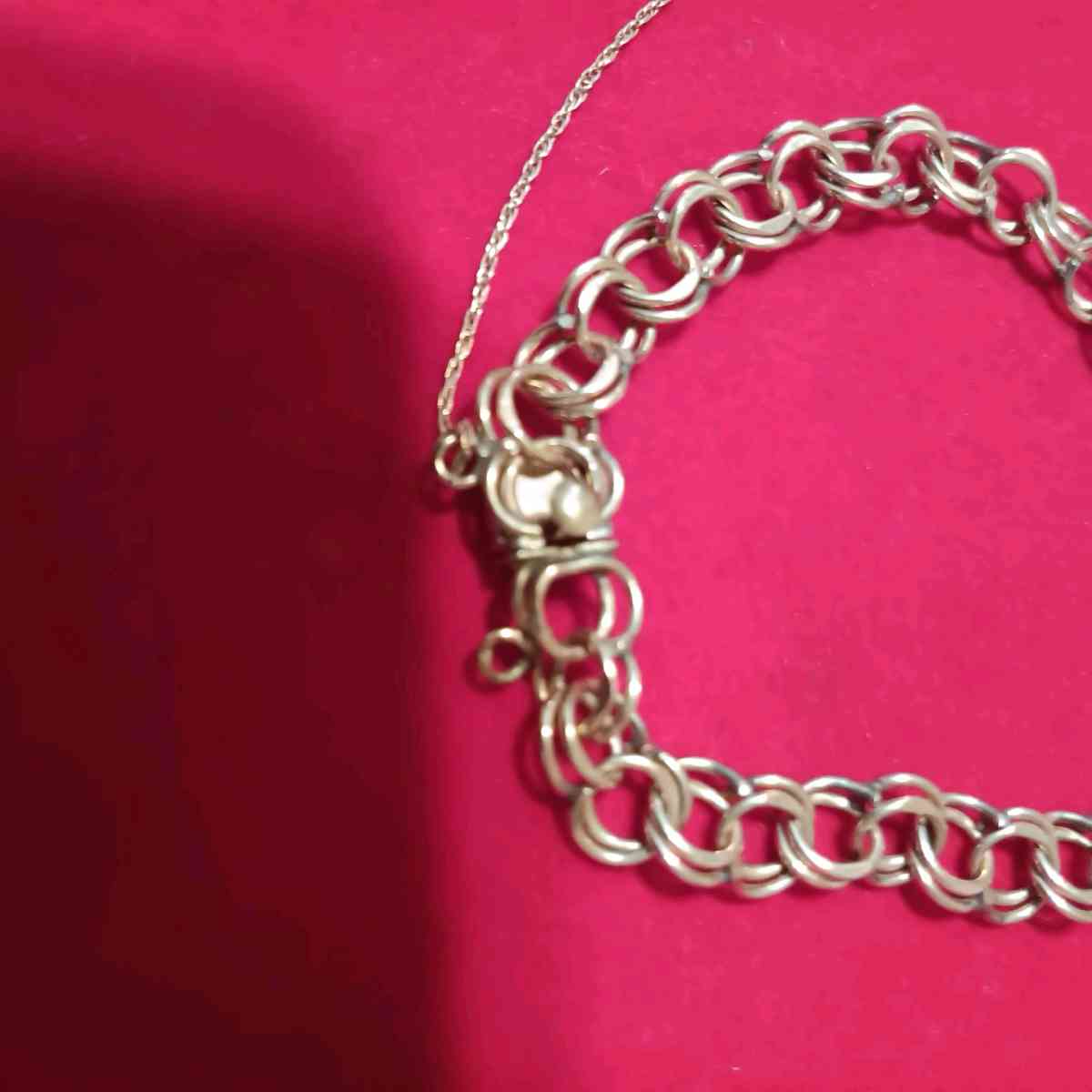 7 gold bracelet - Abilene, Texas - FleaMarketBay