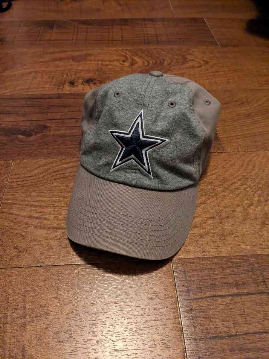 Dallas Cowboys clothing bundle - Tracy, California - FleaMarketBay