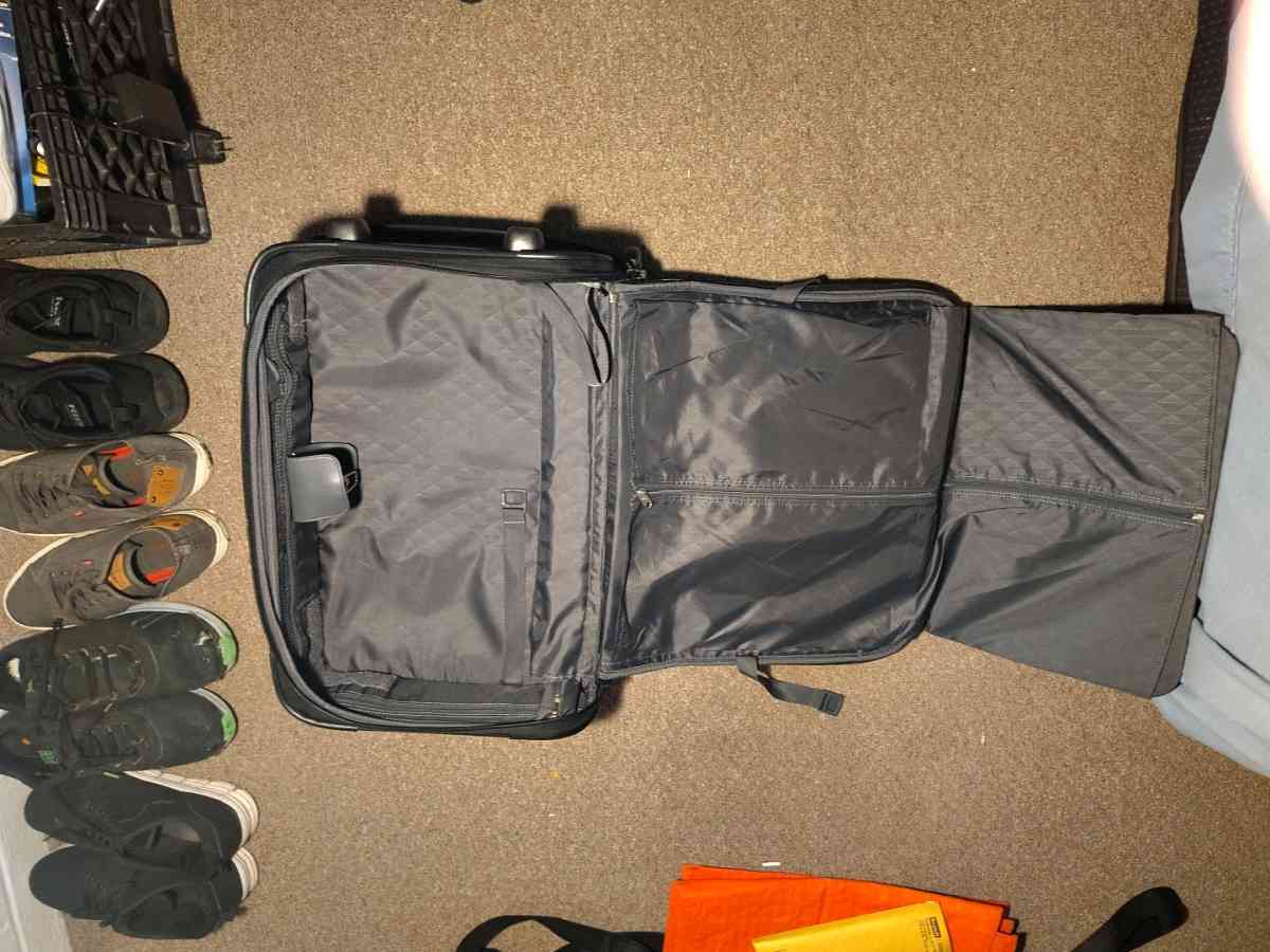 Swiss gear - Toledo, Ohio - FleaMarketBay