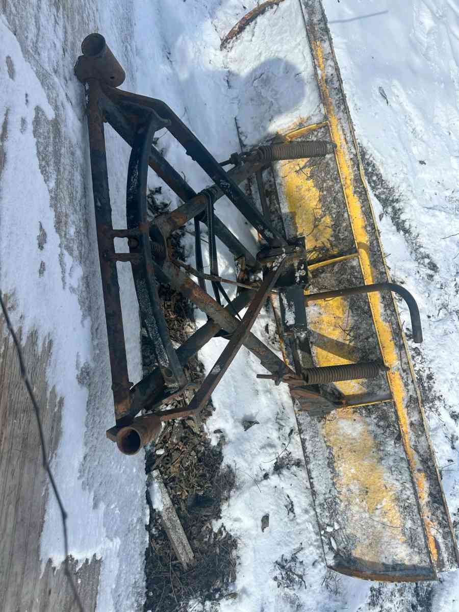 Snow Plow - Ross, Ohio - FleaMarketBay