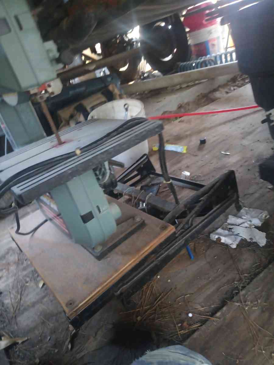 Delta band saw - Porter, Texas - FleaMarketBay