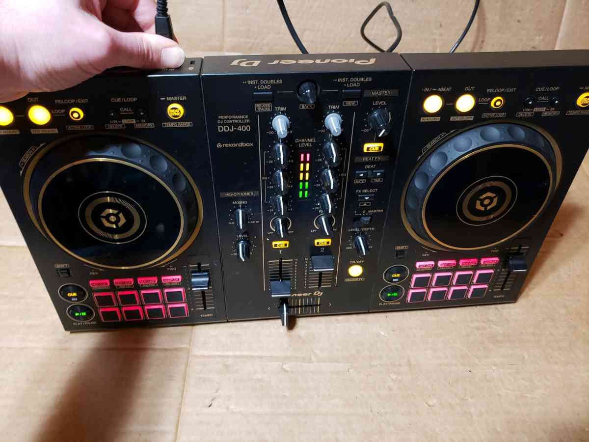 Pioneer DDJ400N LE Gold 2Channel DJ Controller Works No Cord - San Antonio, Texas - FleaMarketBay