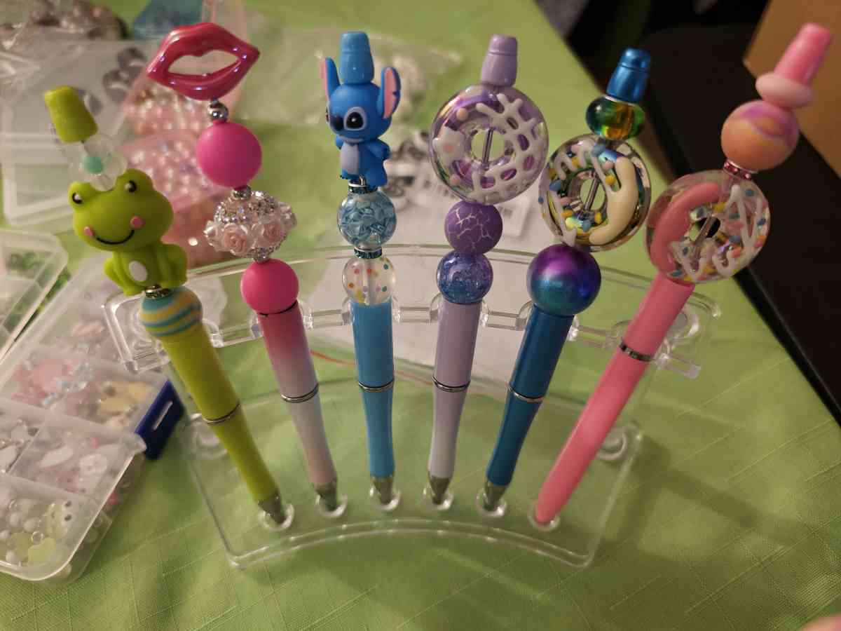 Pens Sets - Corona, California - FleaMarketBay