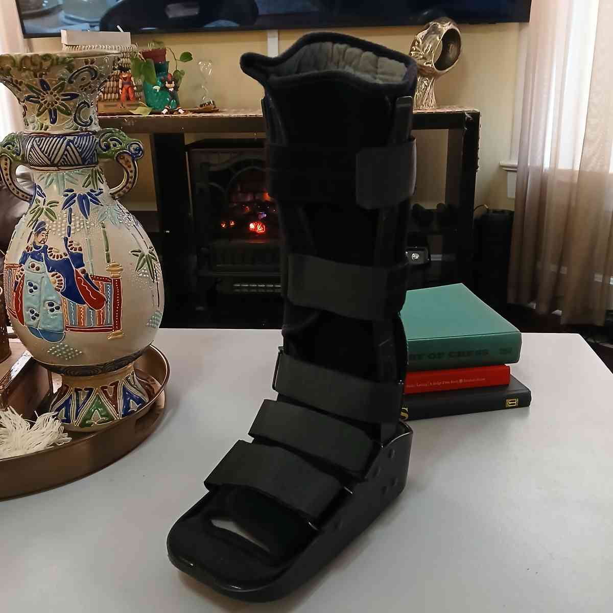 Maxtrax Walker Brace Walking Boots Size M