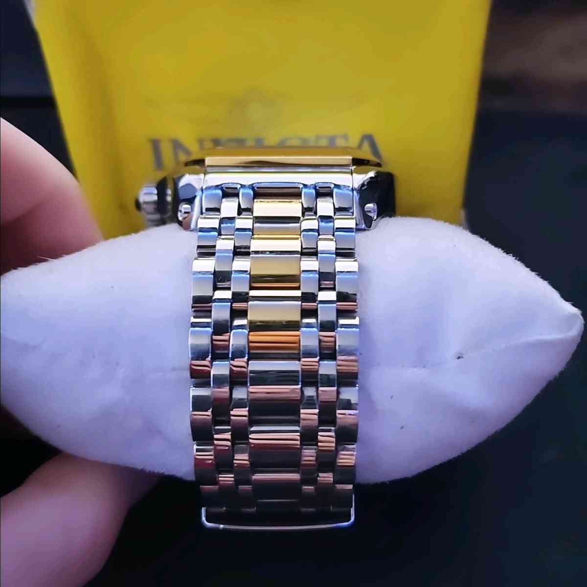 Invicta pro diver Mens watch 48mm MSRP 1695 - Gainesville, Virginia - FleaMarketBay