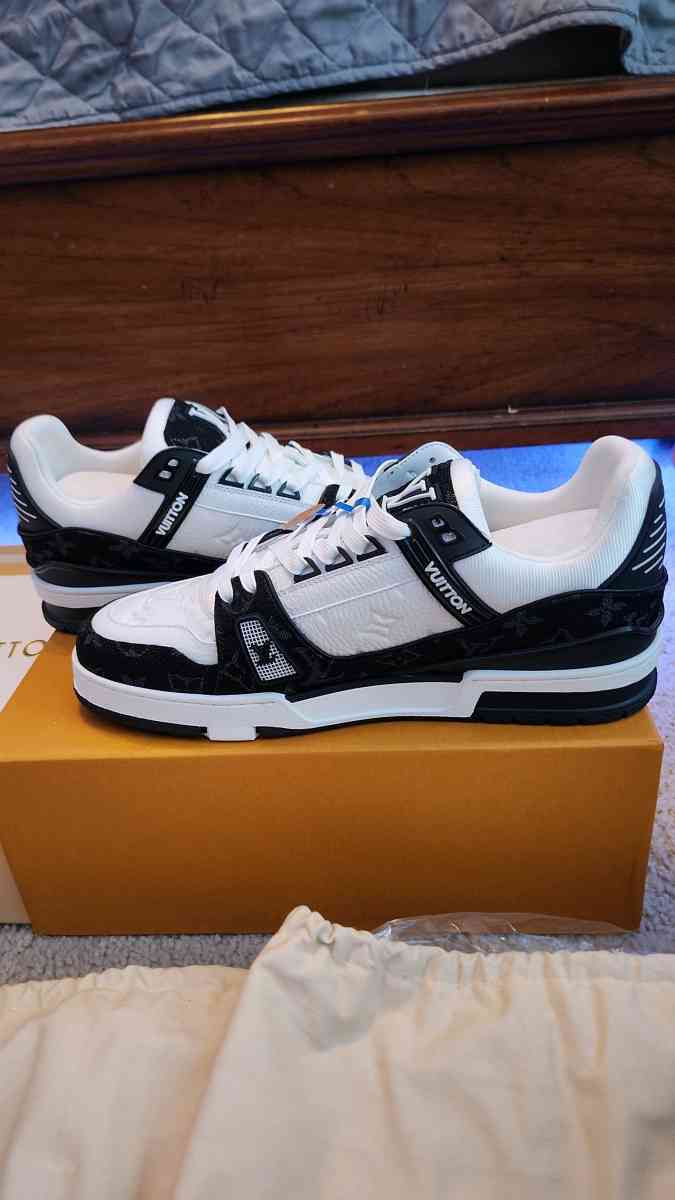 Black and white Louis Vuitton Trainers size 11 mens - Gainesville, Virginia - FleaMarketBay