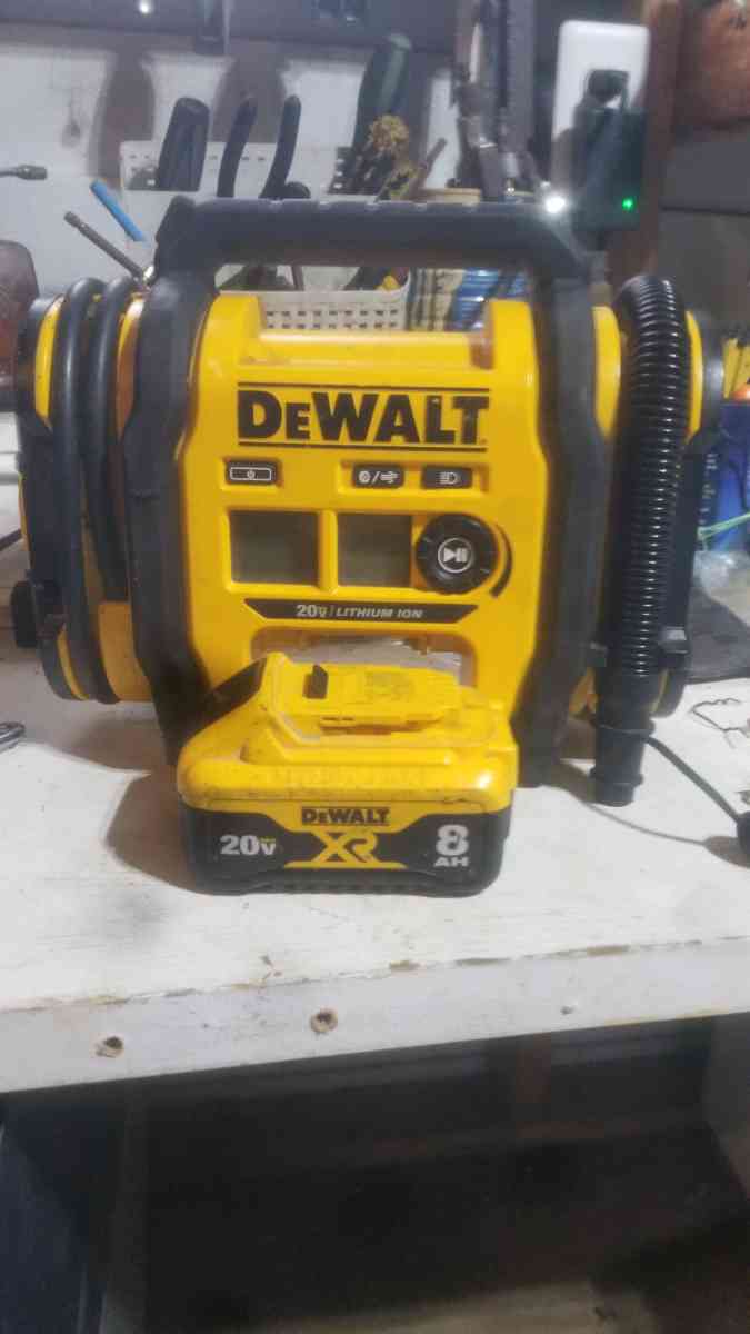 cordless dewalt air compressor - Hernando, Florida