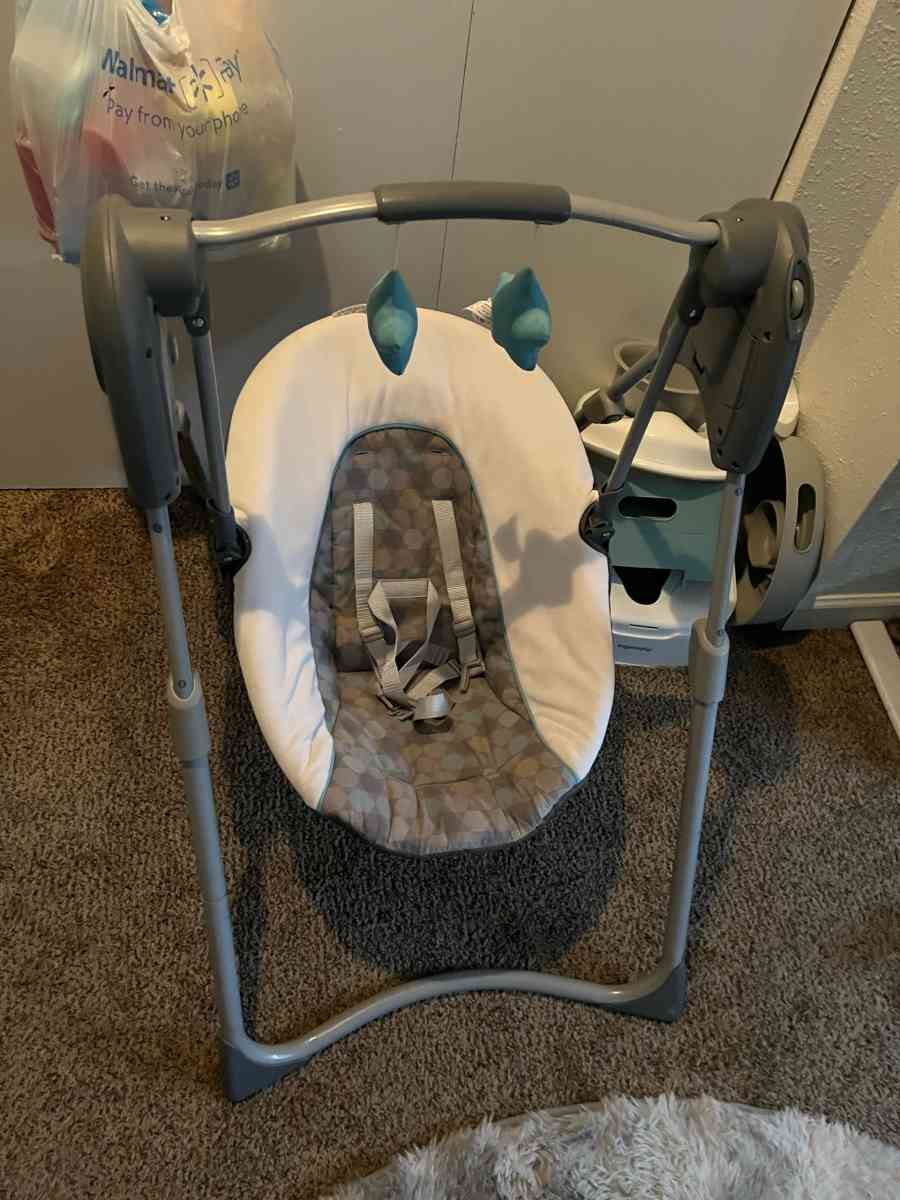 baby swing - Kansas City, Missouri - FleaMarketBay