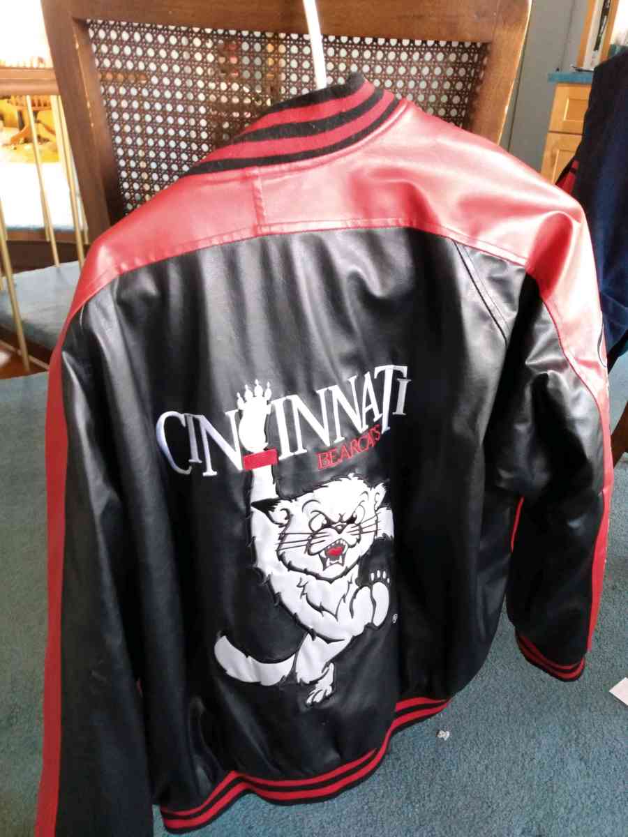Bear cat jacket lg - Cincinnati, Ohio - FleaMarketBay