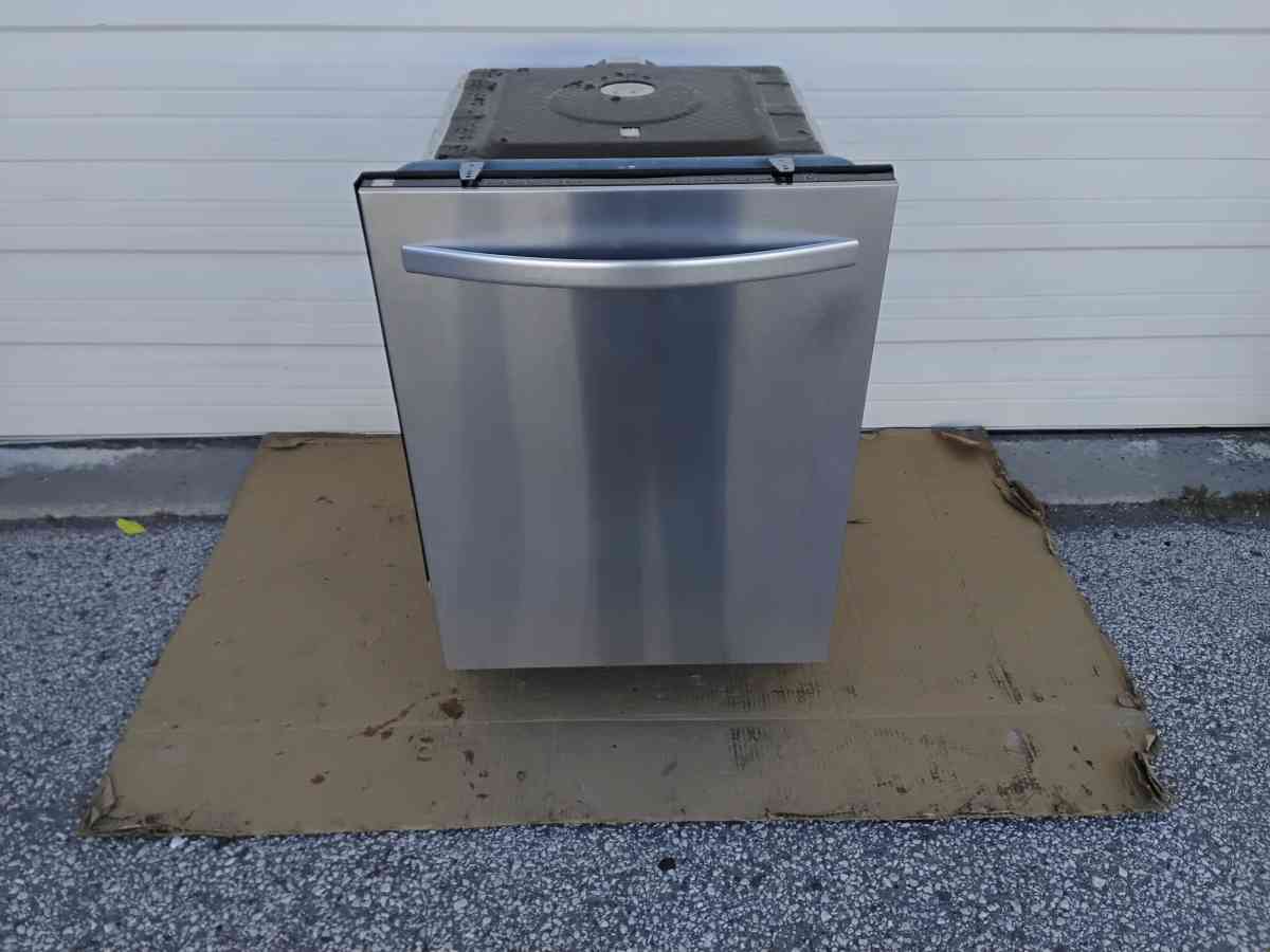 Nice Sears Kenmore Stainless Steel Dishwasher OEM Like New