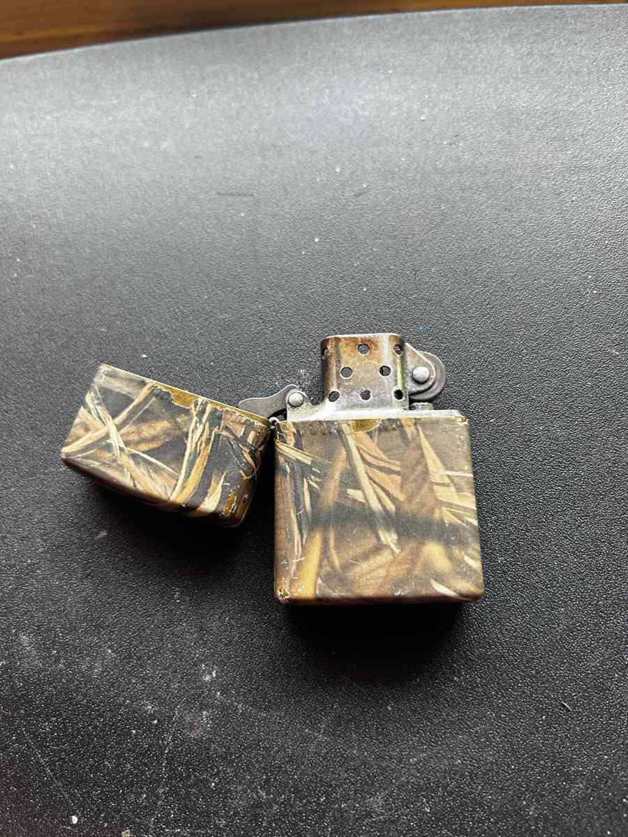 camo 2005 zippo lighter - Obion, Tennessee - FleaMarketBay