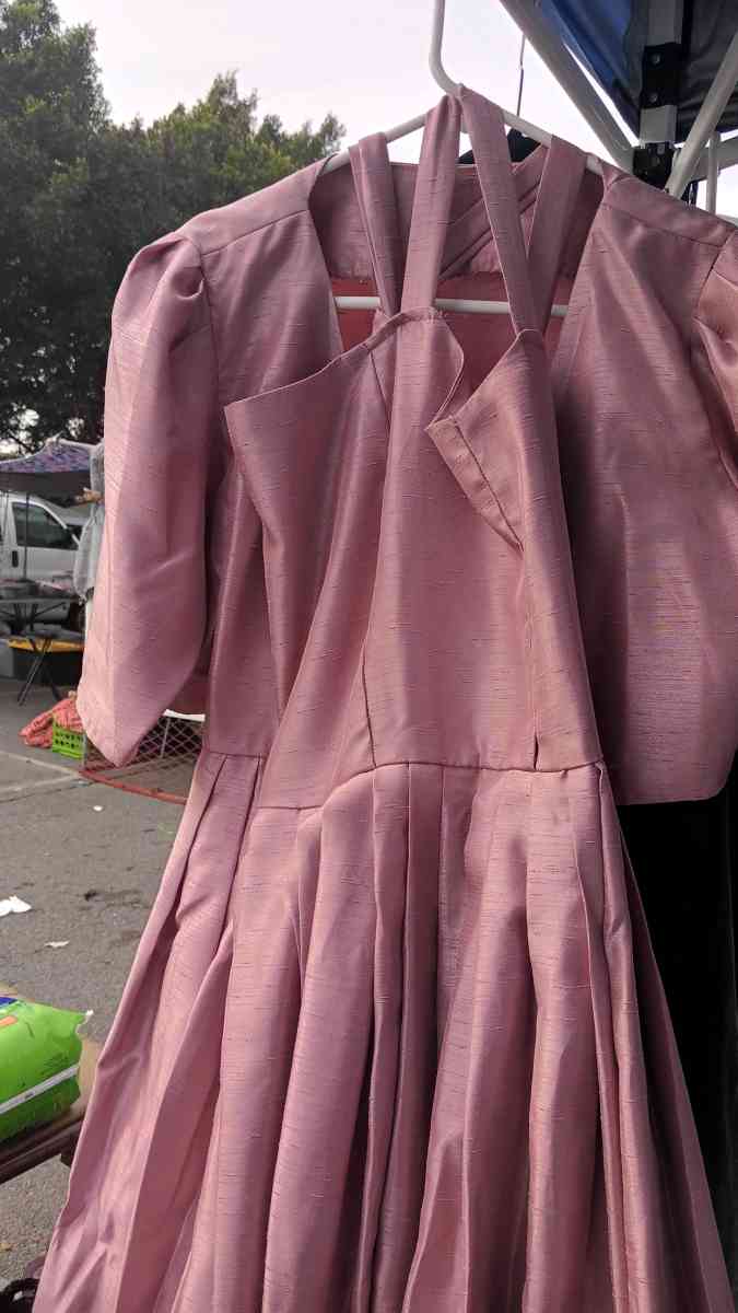 party dress medium 2 piece vest and dress in perfect conditi - Adelanto, California - FleaMarketBay