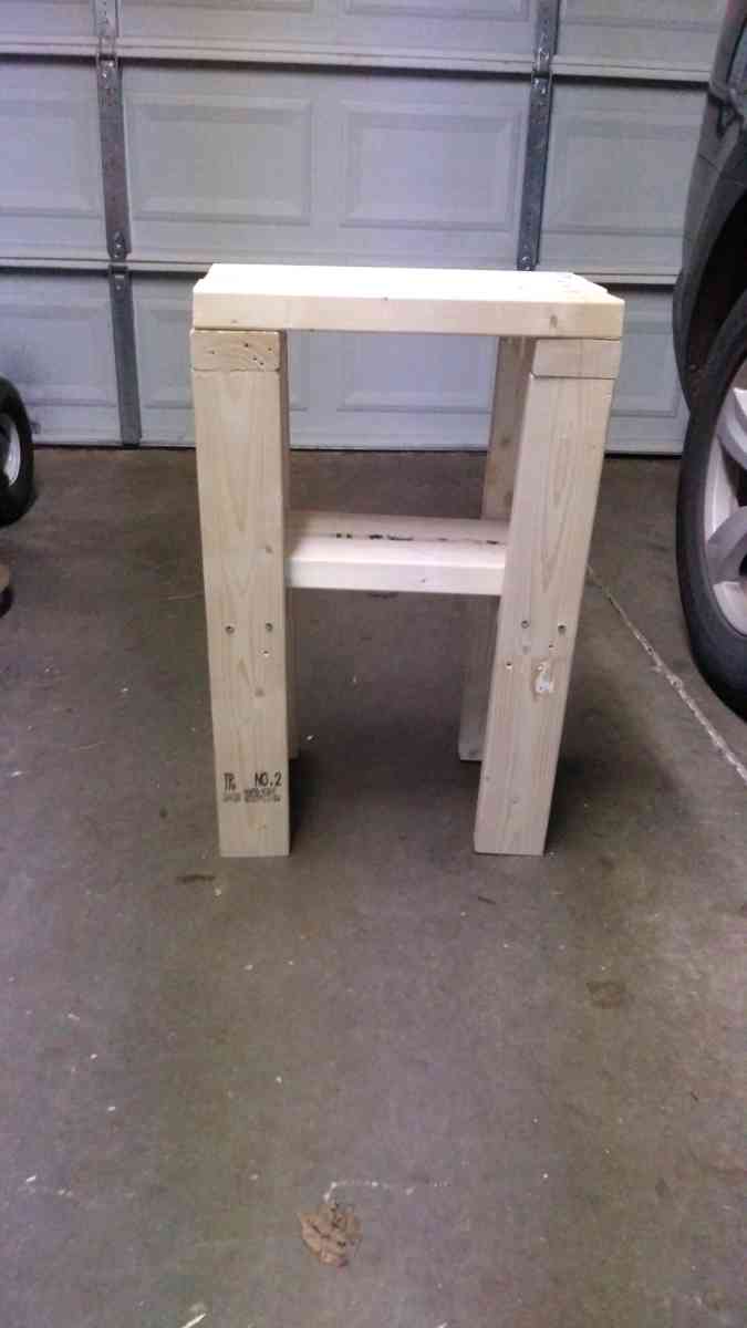 small side Table solid wood - Greenville, South Carolina