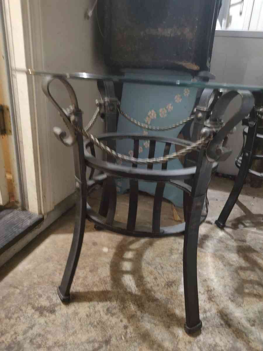 coffee tables - Yuba City, California - FleaMarketBay