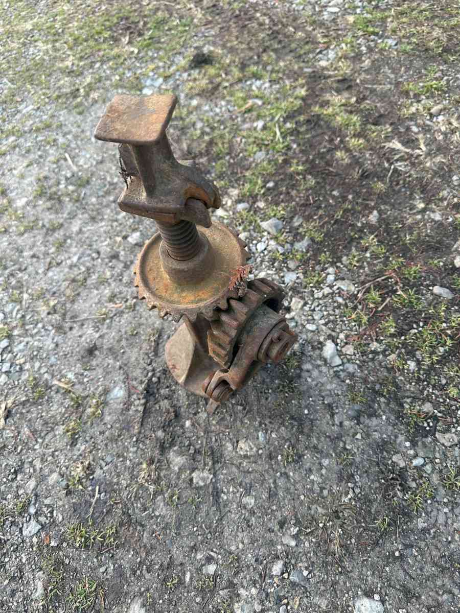 Heavy Duty Jack - Ross, Ohio