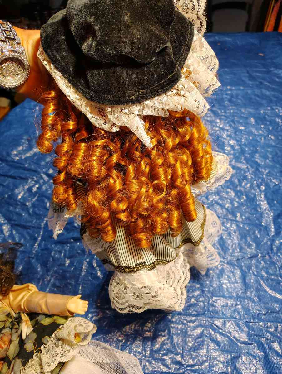 porcelain dolls - Toledo, Ohio - FleaMarketBay