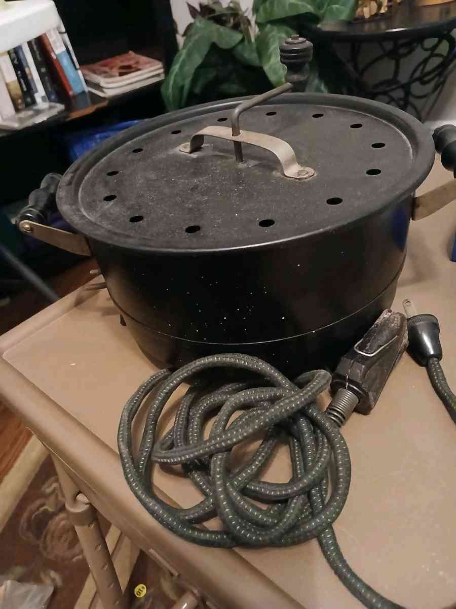 odds and ends - Kalamazoo, Michigan - FleaMarketBay