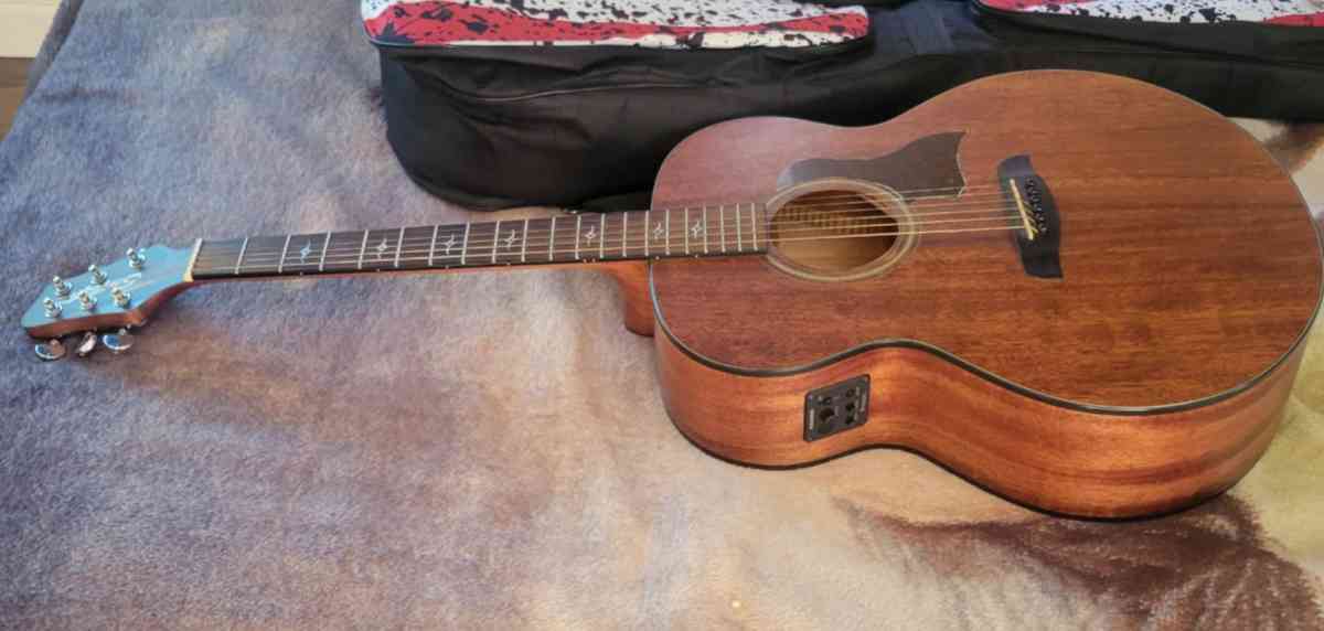 guitarra - Salinas, California