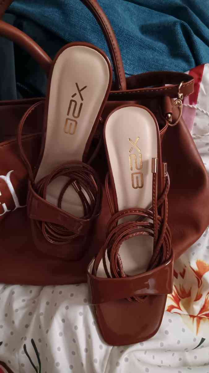 zapatos y bolsas x 50nuevos de tirantes size 6 - Adelanto, California - FleaMarketBay