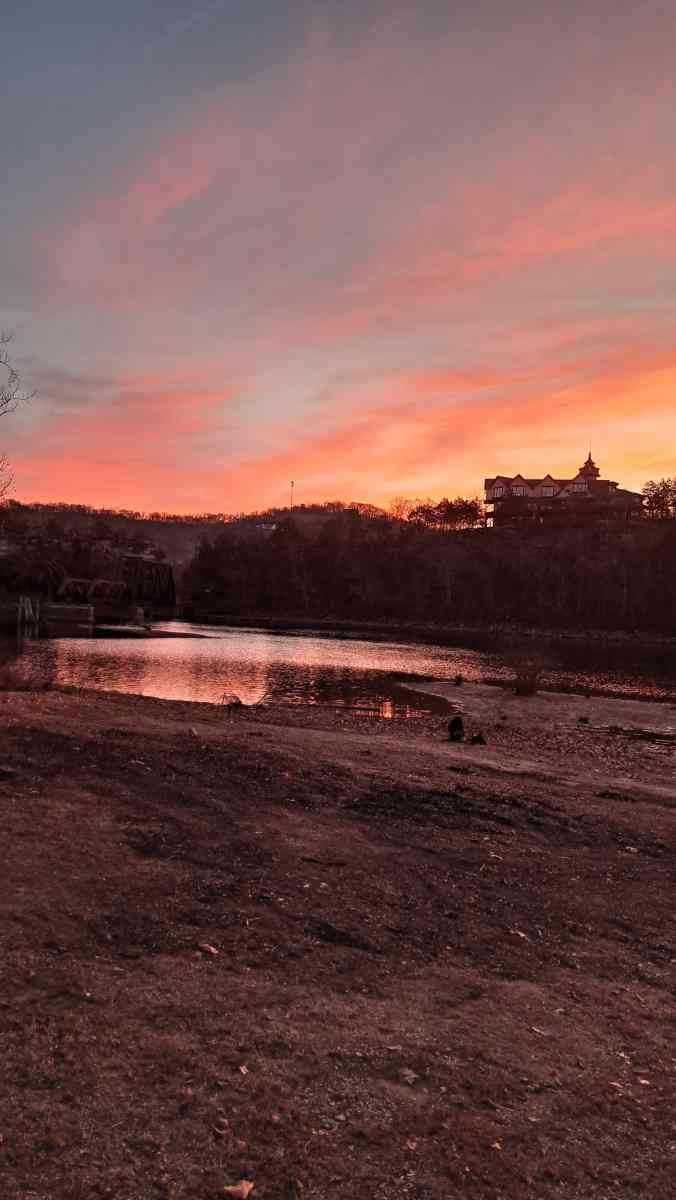 Aquatic Guide Service - Eureka Springs, Arkansas - FleaMarketBay