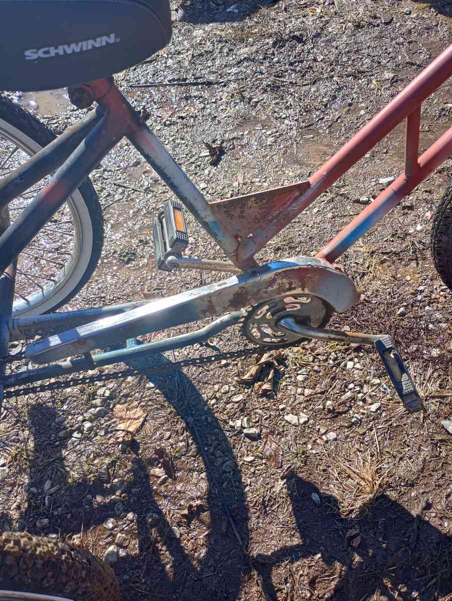 26 inch 3 wheel bike - Ripley, Ohio - FleaMarketBay