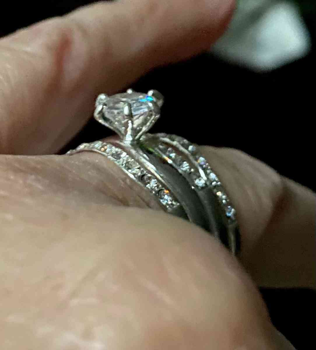 Cz set INC great deal - Claremont, California - FleaMarketBay