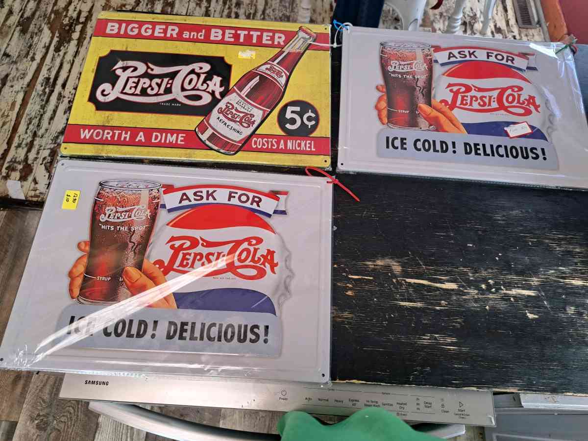 Pepsi tin signs - Franklin, Ohio - FleaMarketBay